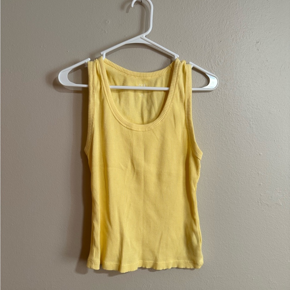 GAP Yellow Ribbed Scoop Tank Top Size Medium